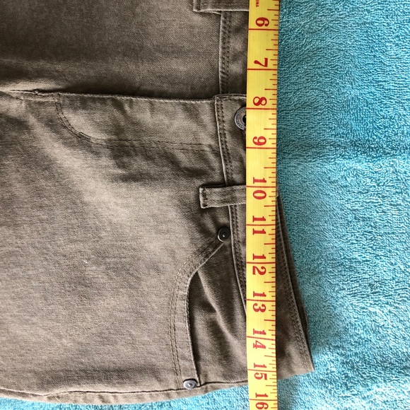 Nicole Miller Straight Leg Leopard Print Jeans - Picture 5 of 7